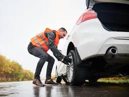 In this article, we’ll explore how roadside assistance can save the day in these common situations and why it’s essential to have a plan in place.