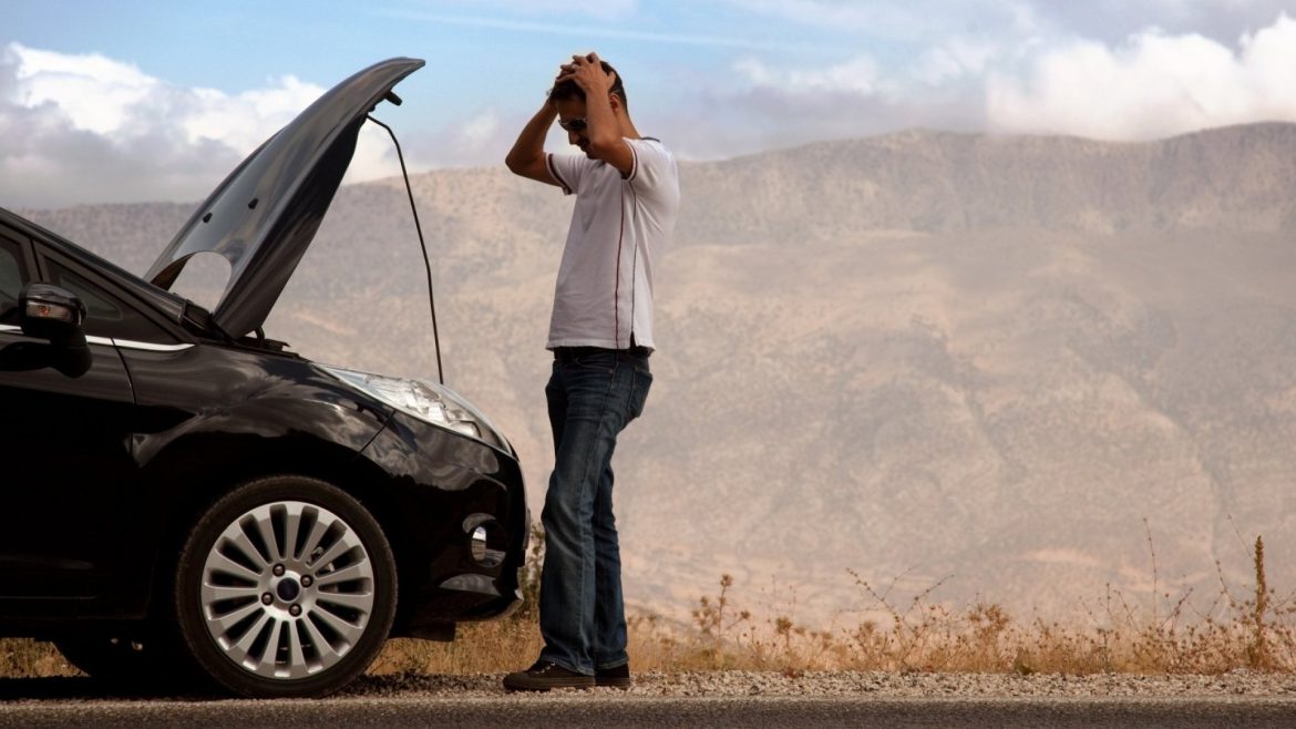5 Reasons Why a Roadside Assistance Service Could Help You