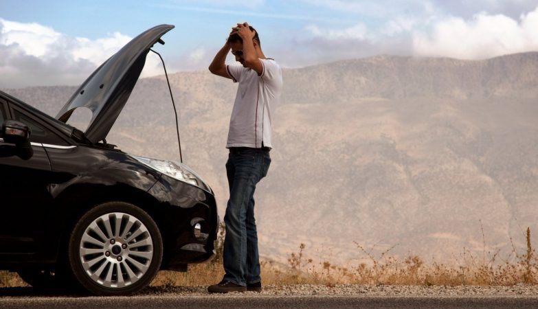 5 Reasons Why a Roadside Assistance Service Could Help You